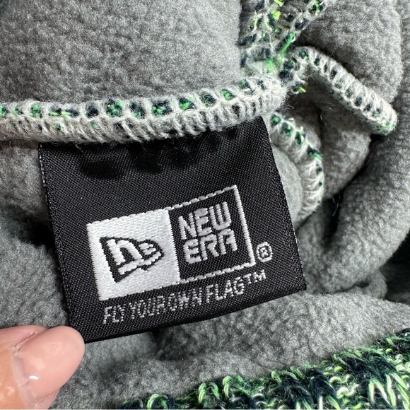 Seattle Seahawks Fan Lot New Era Beanie Hat 2015 Playoff 12th Man Scarf Unisex - Picture 5 of 12